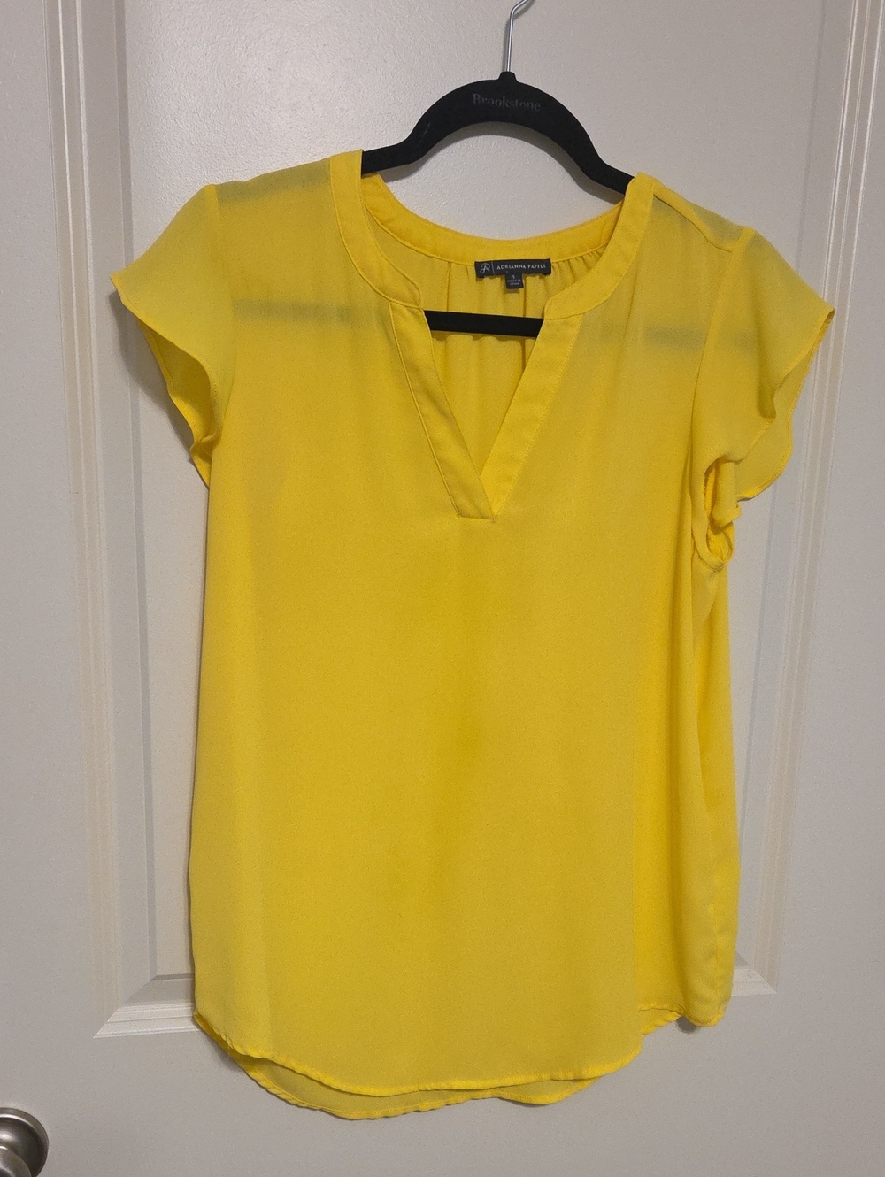 Adrienne Vittadini Yellow Split-Neck Cap Sleeve Blouse